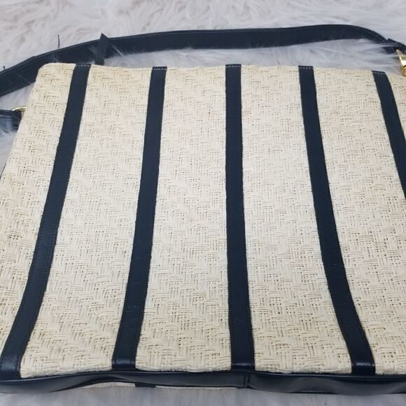 Erik for Holiner Genuine Leather Shoulder Bag - Picture 10 of 10